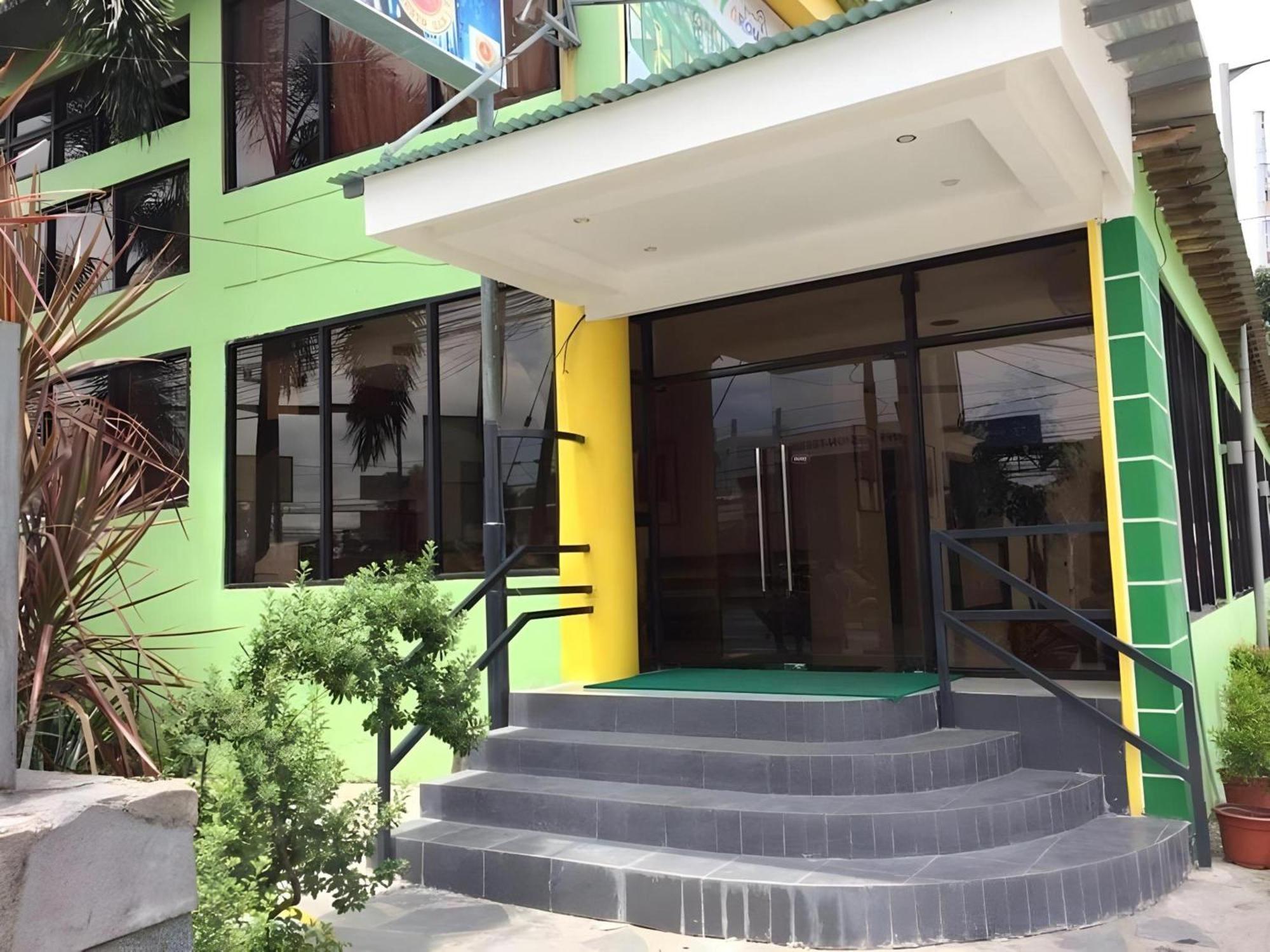 Oyo 195 Ranchotel - Binan Exteriér fotografie